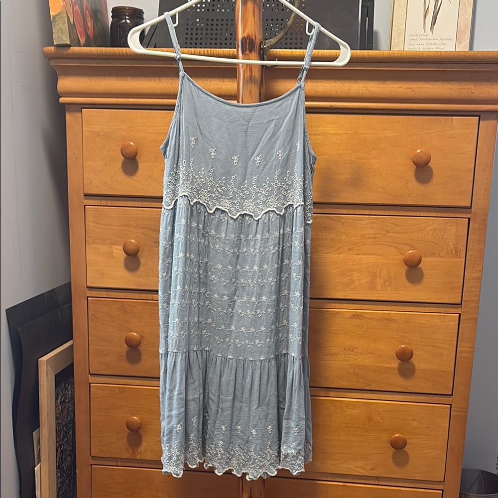 American Eagle Size M Blue Embroidered Sundress